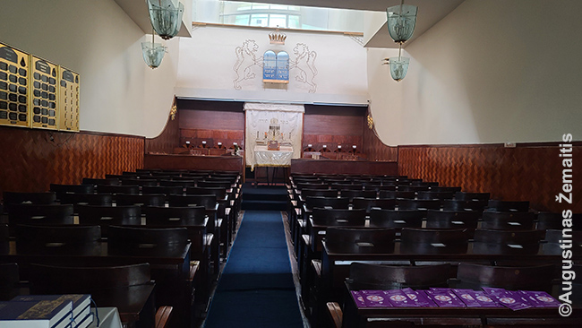 Litvakų (Lietuvos žydų) sinagogos San Paule vidus. Tai vienintelė oficiali litvakų sinagoga Lotynų Amerikoje; kitose bendruomenėse žydai tiesiog integravosi į vietinę žydų bendruomenę